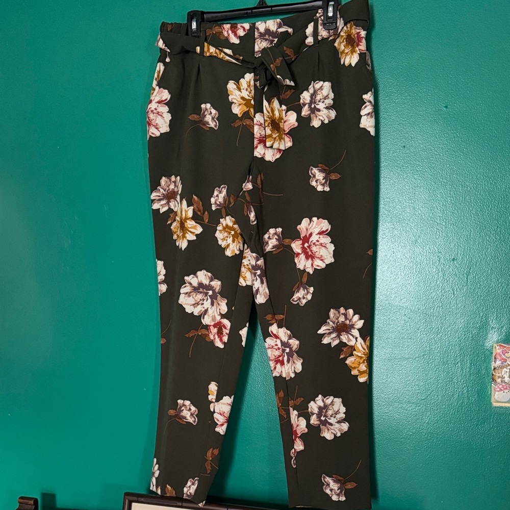 🫒🌸🌻🍨One 5 One Dark Green Floral Pants
